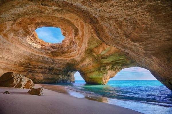 Praia da Rocha, Portugal